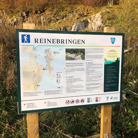 Historic House, 1880 - Stunning Panoramic Views Sørvågen