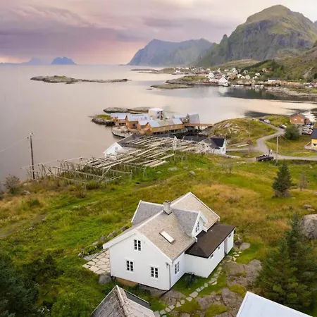 Historic House, 1880 - Stunning Panoramic Views *