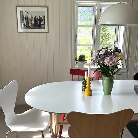 Historic House, 1880 - Stunning Panoramic Views * Sørvågen