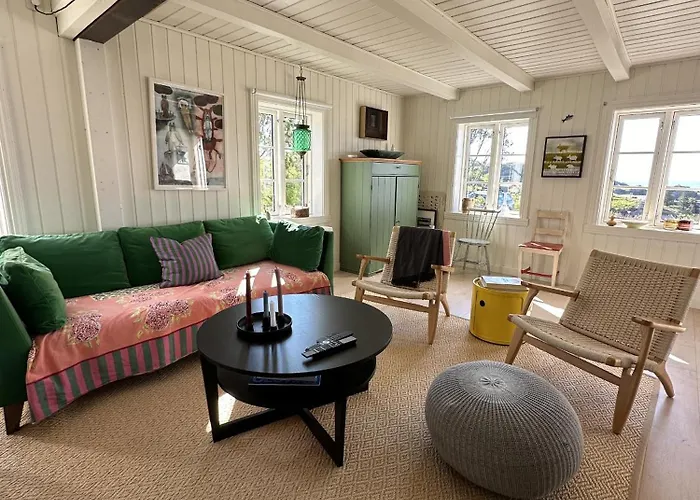 Historic House, 1880 - Stunning Panoramic Views *