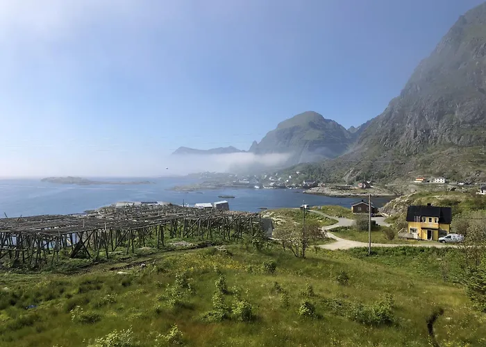 Historic House, 1880 - Stunning Panoramic Views Sørvågen
