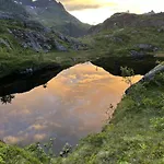 Historic House, 1880 - Stunning Panoramic Views Sørvågen
